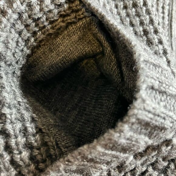 MICHAEL KORS M Cardigan Buckle Sweater - Picture 10 of 12